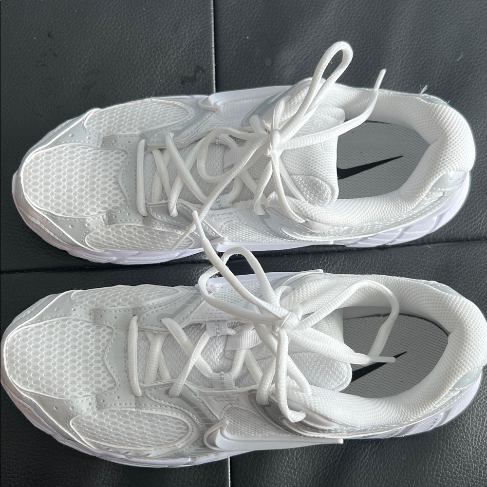 Nike White Mesh V5 RNR Men’s